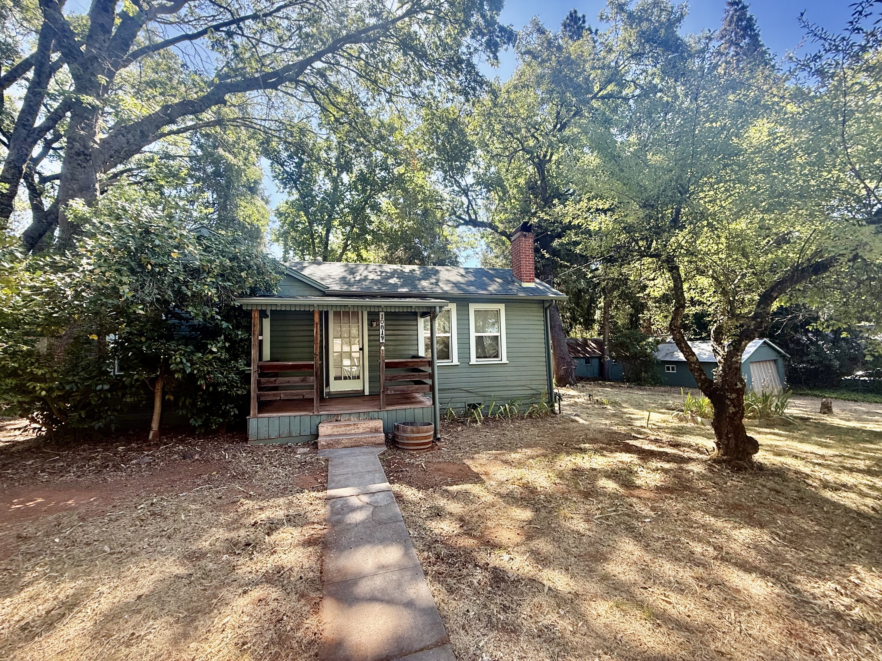 10819 Conifer Lane
